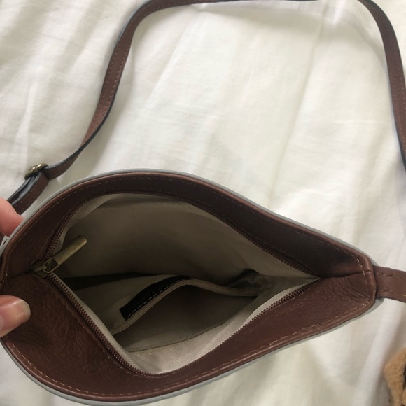 Very pretty purse by Vera Pelle 🤍🖤🤍 - Picture 4 of 4